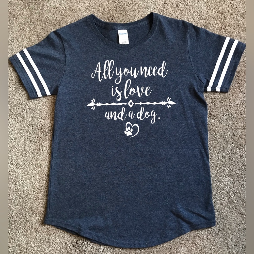 NWOT All You Need Is Love And A Dog Tee-size Med